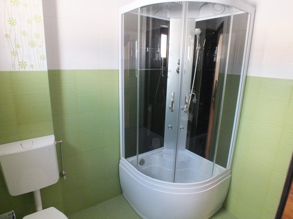 Pensiunea Eliza Podu Cosnii Quarto foto